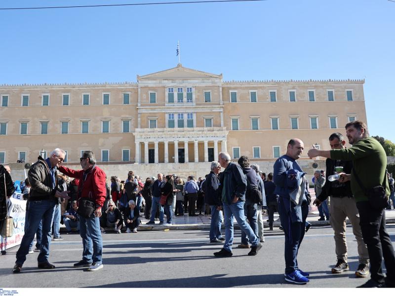 ΑΔΕΔΥ: Απεργία στο Δημόσιο