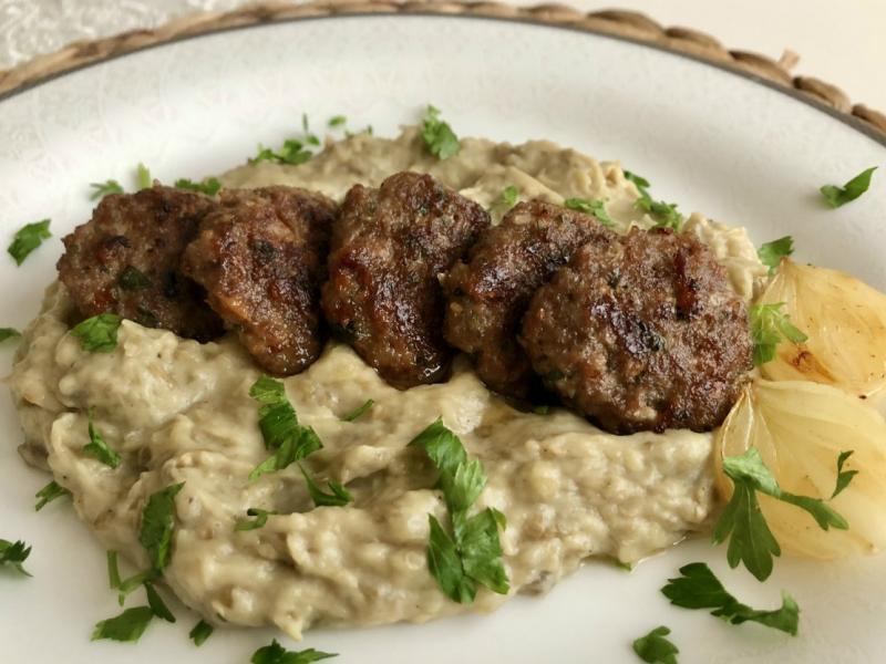 Κεφτεδάκια με μπεγιεντί