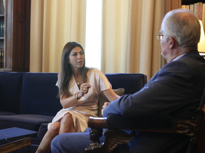 Την υπουργό Παιδείας, Θρησκευμάτων και Αθλητισμού Σοφία Ζαχαράκη, δέχθηκε σήμερα στο γραφείο του ο Πρόεδρος της Δημοκρατίας Κωνσταντίνος Αν. Τασούλας