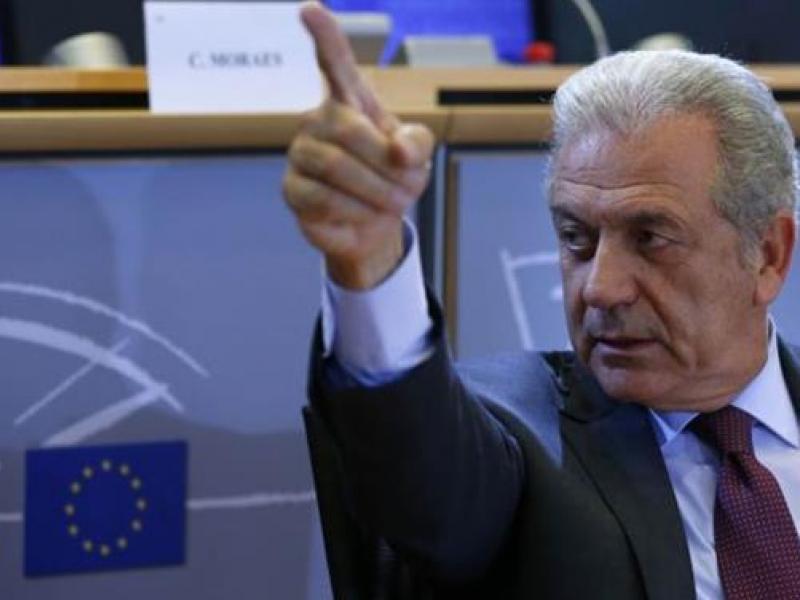 avramopoulos.jpg