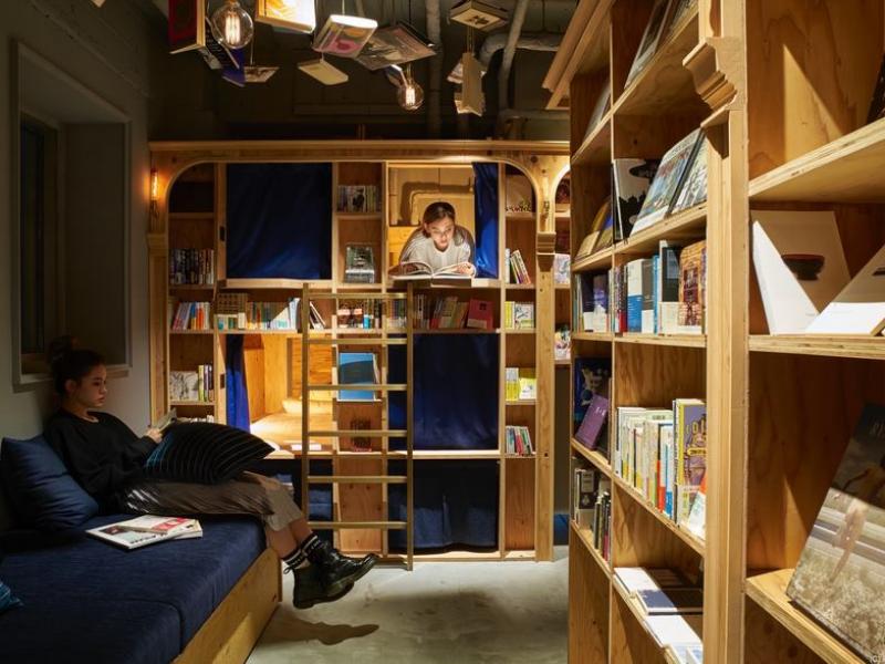 bookstore-hostel-book-and-bed-tokyo-kyoto-11.jpg