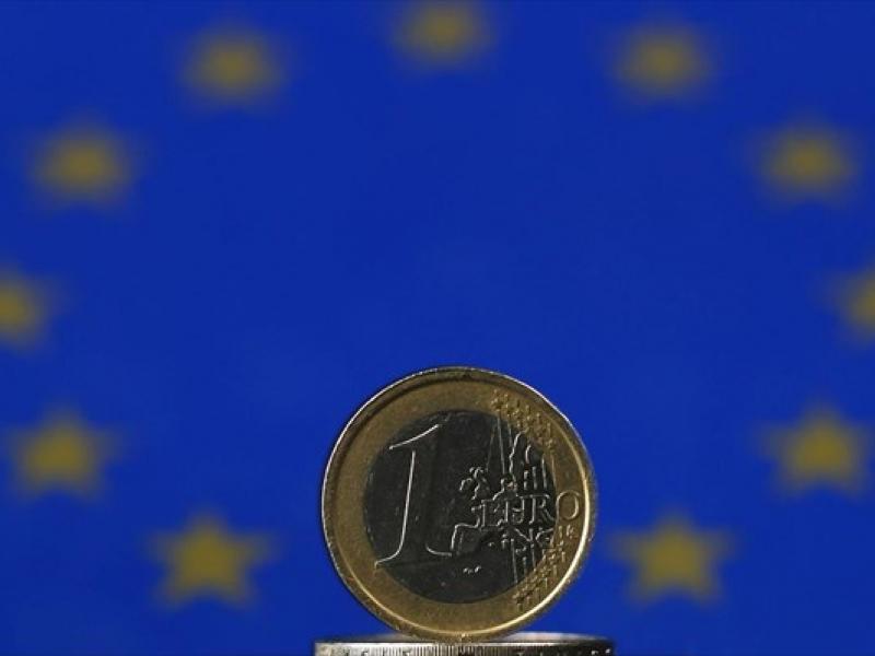 ellada-krisi-oikonomia-euro-eurozoni.jpg