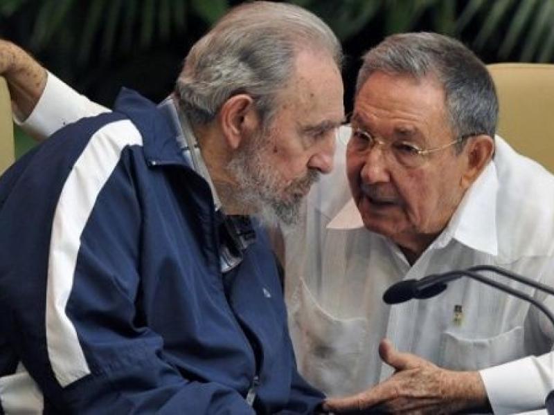fidel-raul.jpg