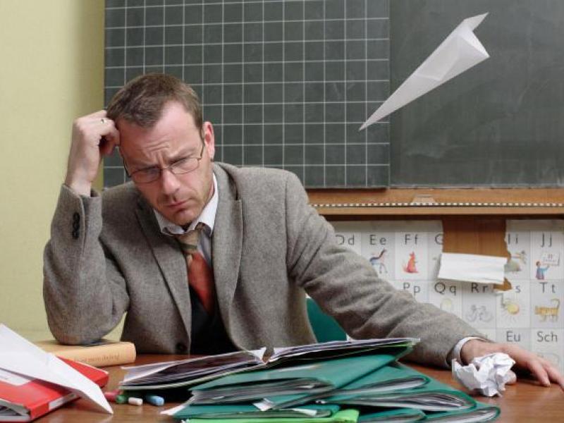 frustrated_teacher_sb10065208bb-001.jpg