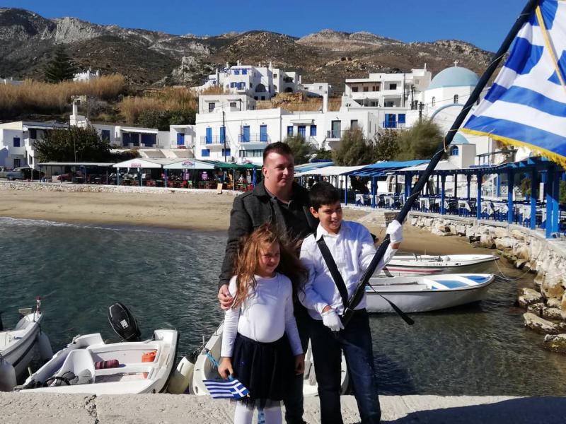 απόλλωνας νάξου παρέλαση