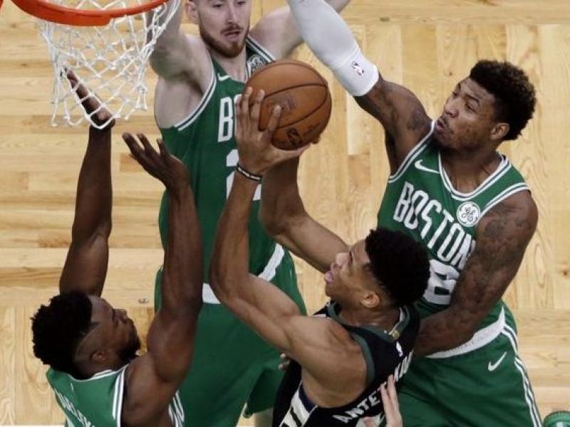 Ο Γιάννης τους έκανε αφίσα