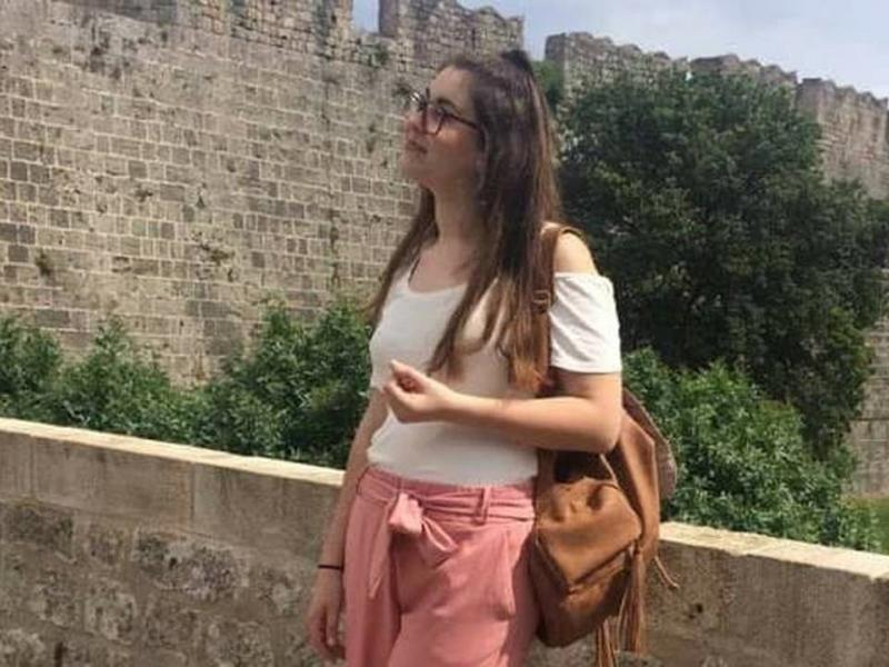 Ελένη φοιτήτρια Ρόδος