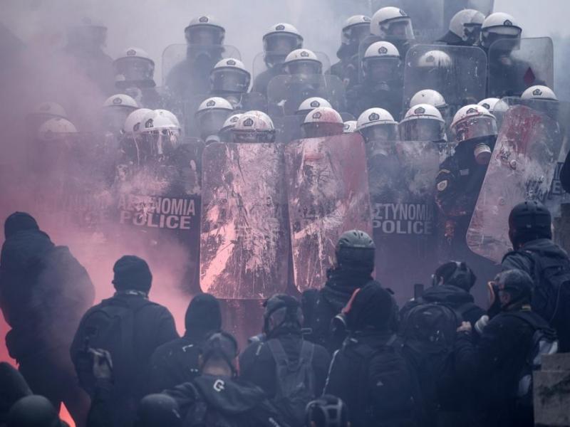 επεισοδια βουλη