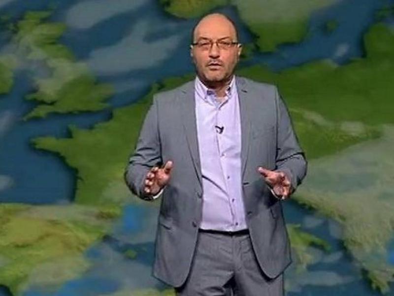 Σάκης Αρναούτογλου