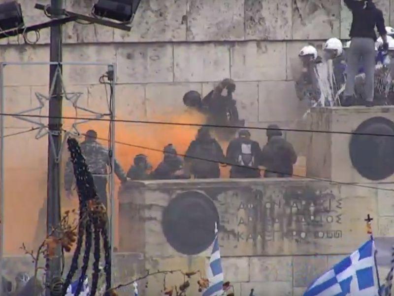 επεισοδια συνταγμα