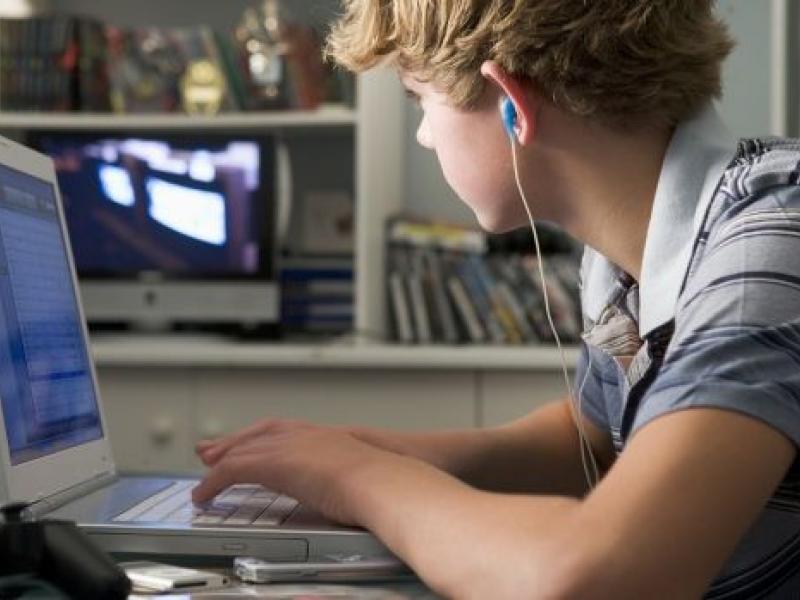 Εθισμός στο διαδίκτυο