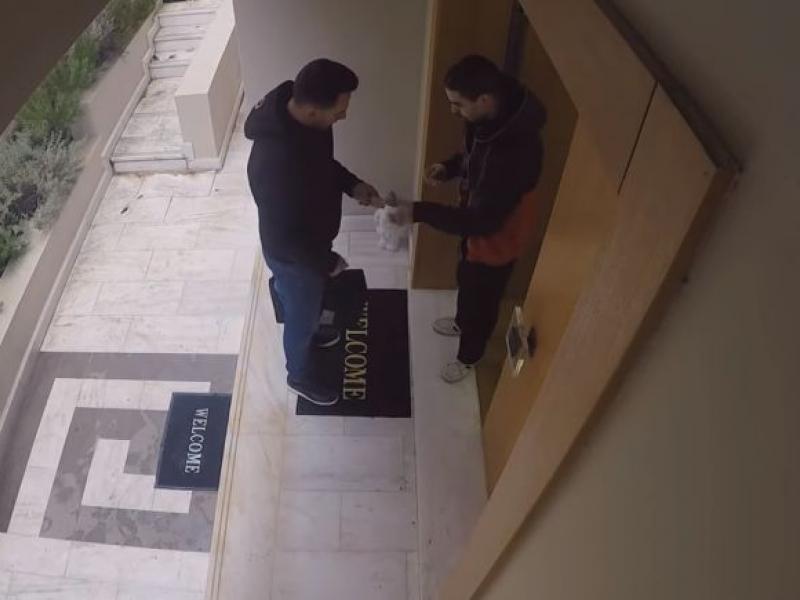 1000 ευρώ σε ντελιβεράδες