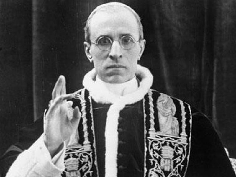 Πάπας Πίος ΙΒ'