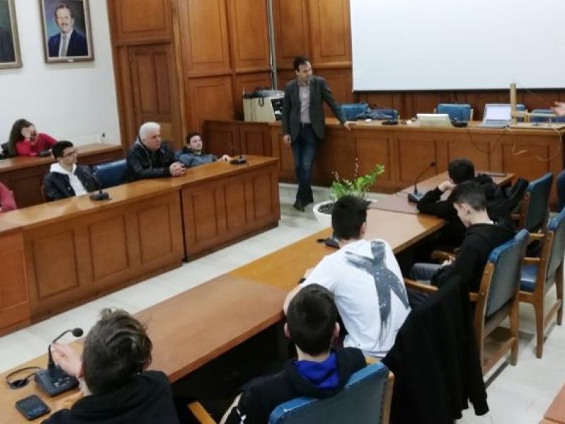 Σεισμογράφος στα Τρίκαλα