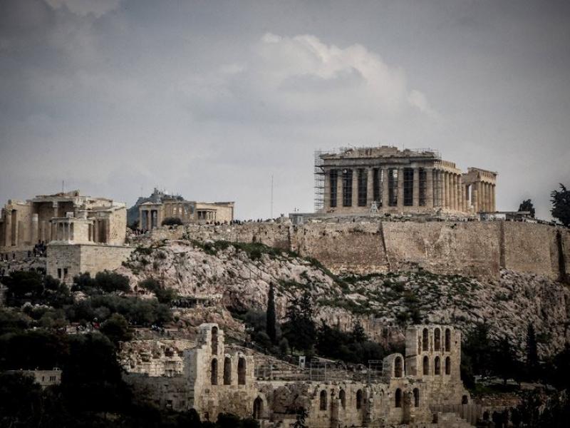 ακροπολη καταιγιδα