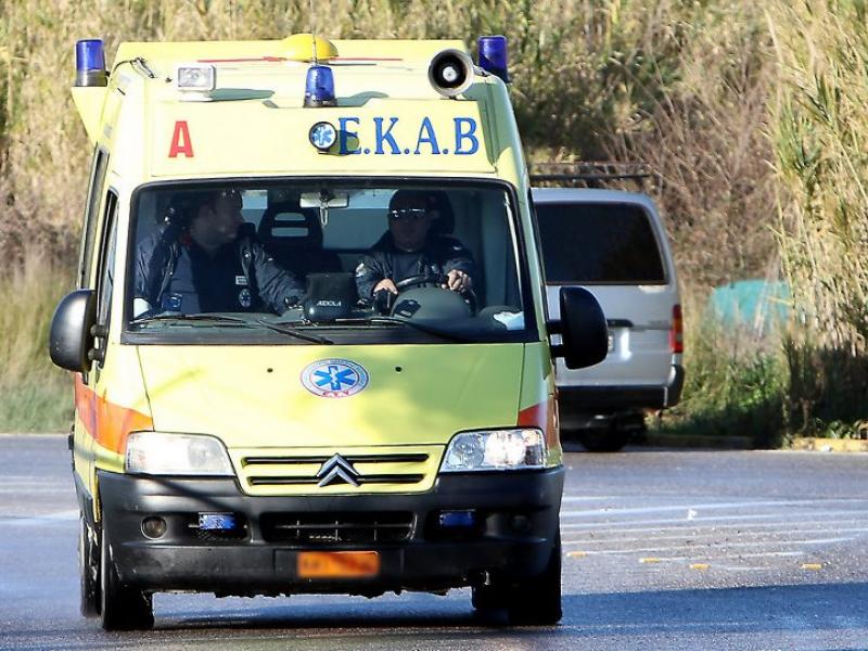 asthenoforo_koritsaki_sfaira