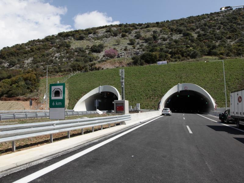 σήραγγες Τέμπη