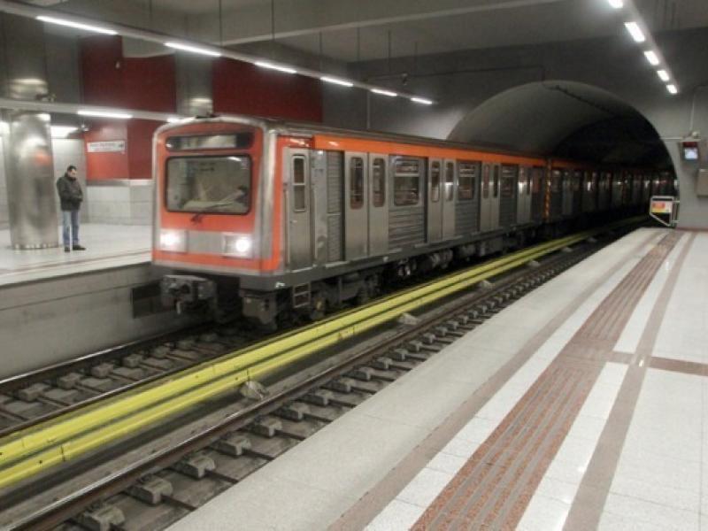 stasi_ergasias_se_metro_ilektriko_kai_tram.jpg