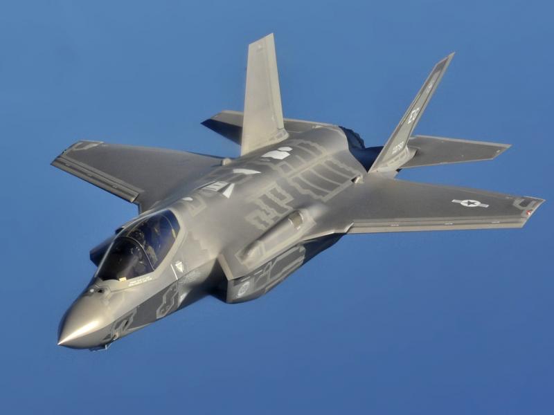 F 35