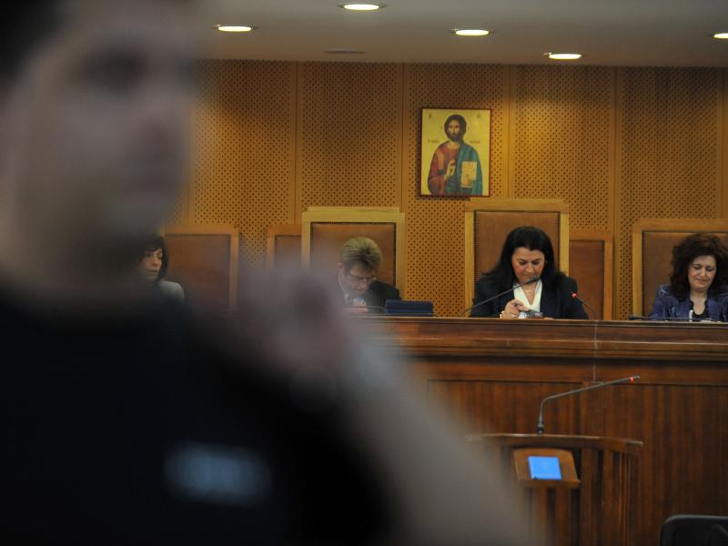 diki xrisis avgis loukman