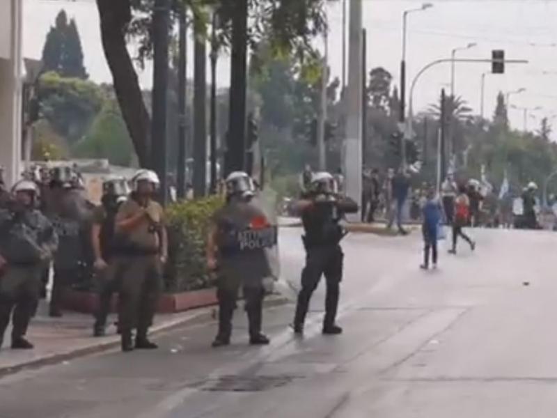 matatzis prokalei foitites