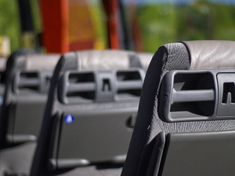 Τέλη κυκλοφορίας: Μείωση για τα τουριστικά λεωφορεία το 2021