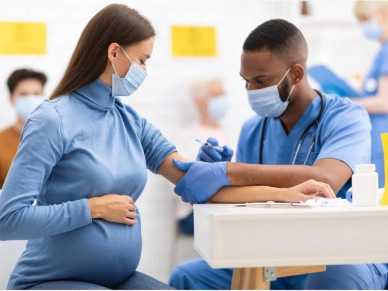 εμβόλιο Έρευνα αναφέρει την ασφάλεια των εγκύων γυναικών από το εμόλιο mRNA