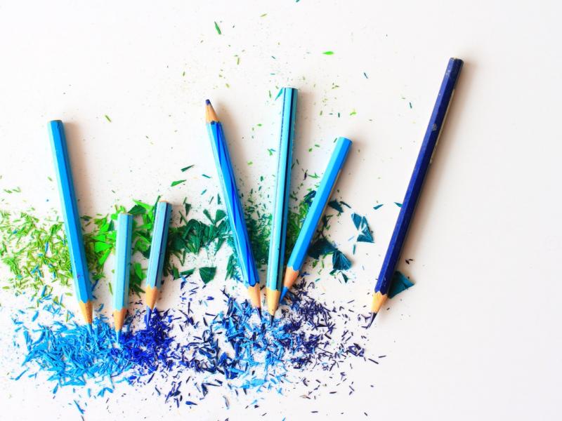 foto_education_pencils_blue.jpg