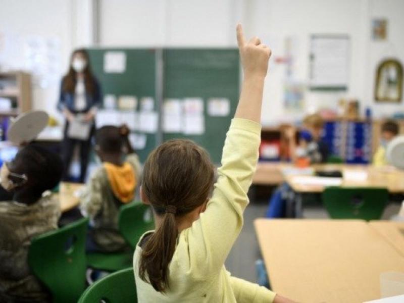 italia sxoleio paso koronoios