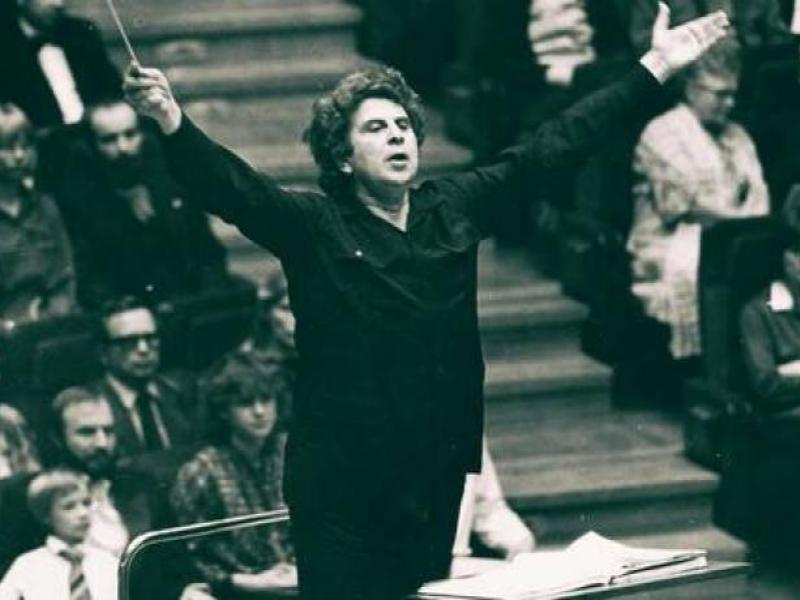 mikis theodorakis photo germanikos typos