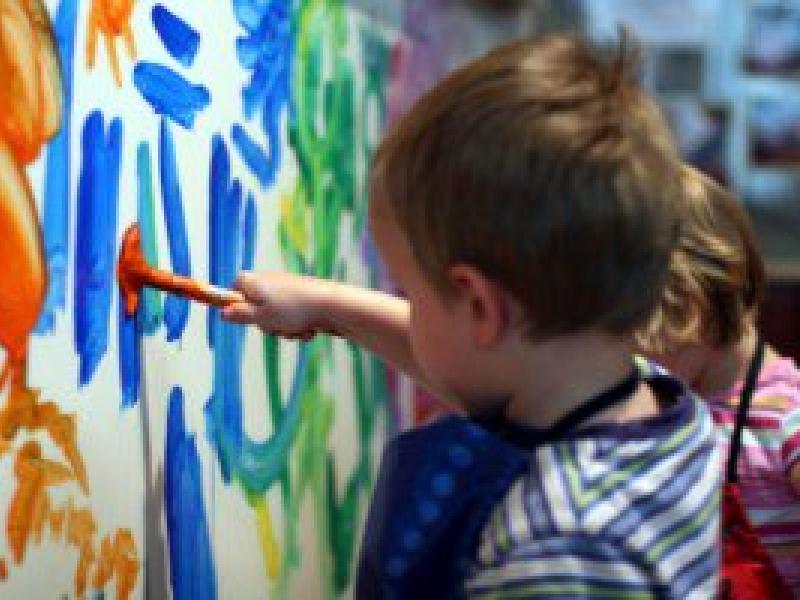 kids-painting-06_320x200.jpg