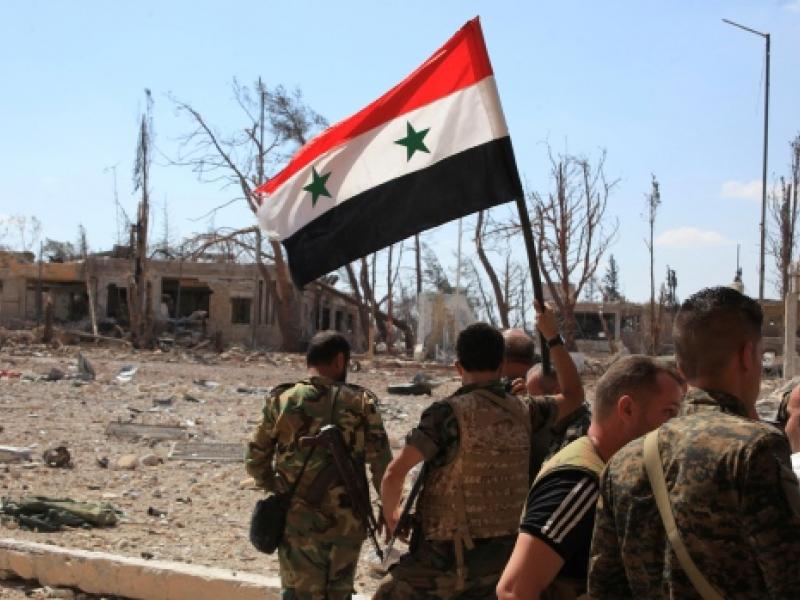 mideast-crisis-syria-aleppo-syrian-national-flag-sept-5-2016.jpg