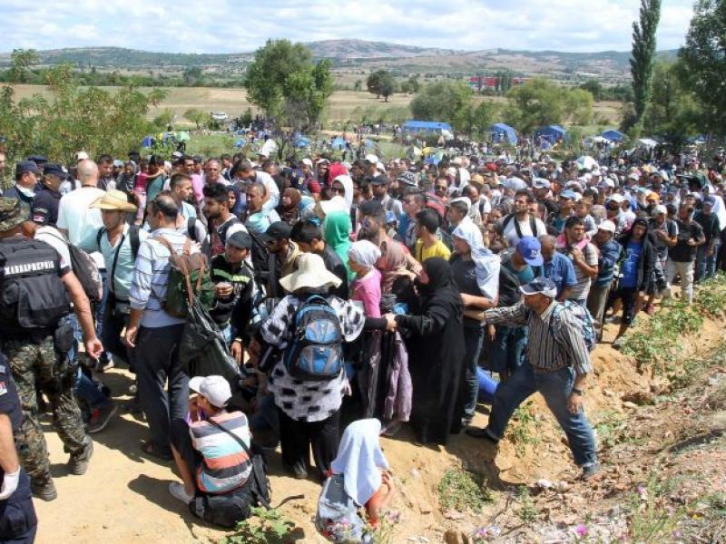 migrant-macedonia-serbia1.jpeg