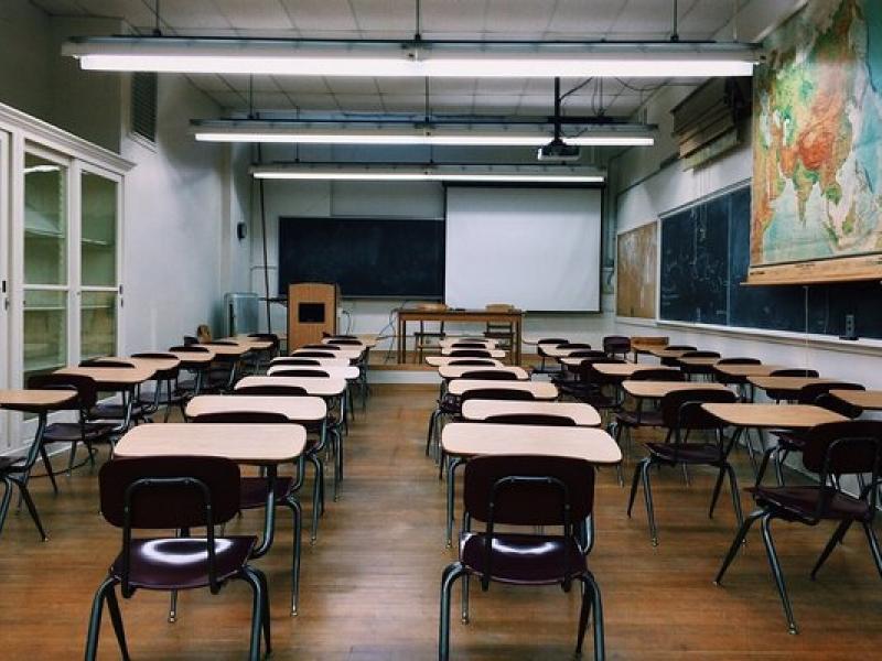 rsz_classroom-2093743_960_720_3.jpg