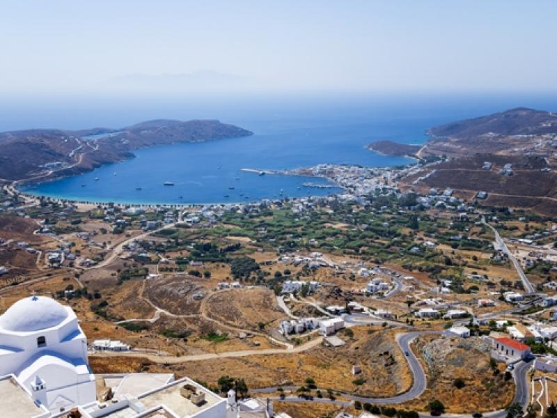 serifos_560_shutterstock_154827788.jpg