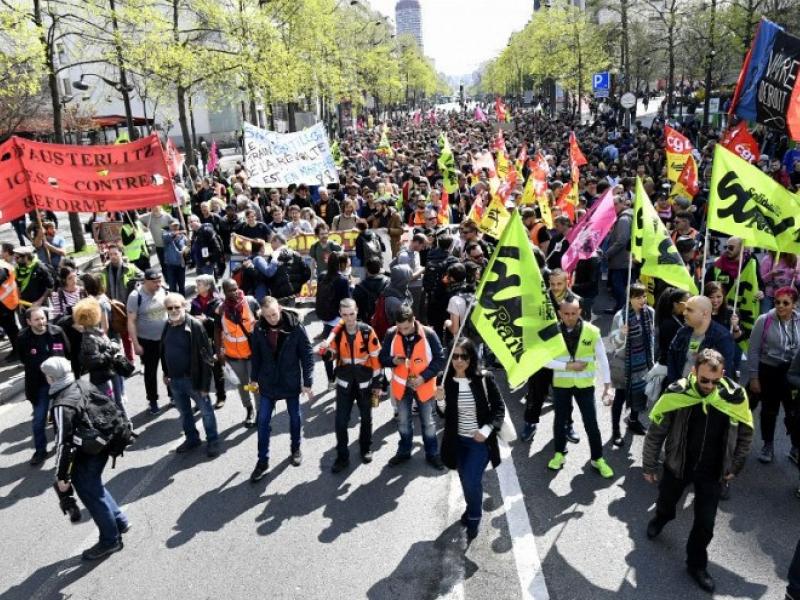 transportation-strikes-university-protests-continue-to-shake-france-840121.jpg