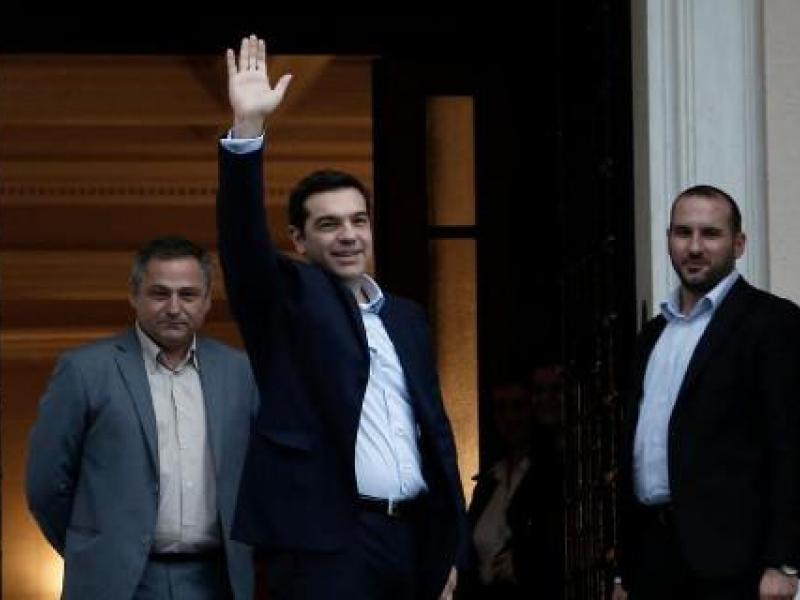 tsipras708_maximou.jpg