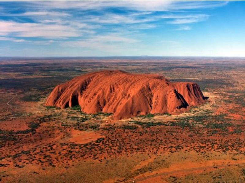 uluru-monolith.jpg