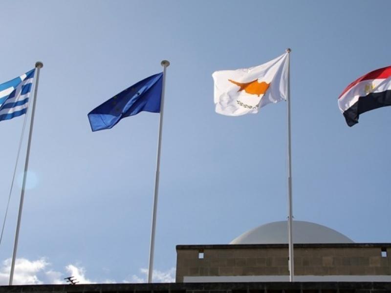 w27-230632cyprusgreeceegyptflags.jpg