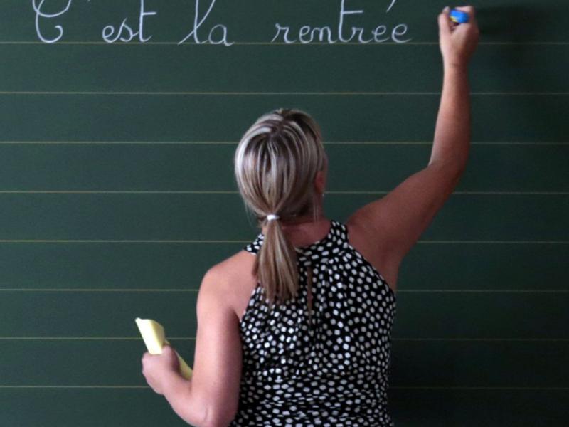 woman-writing-on-blackboard-e1491663469638_0.jpeg