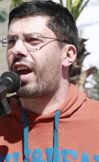 Ακτύπης Δημήτρης, εκπαιδευτικός, οργανωτικός γραμματέας Δ.Σ. ΟΛΜΕ και μέλος της Εκτελεστικής Επιτροπής της ΑΔΕΔΥ